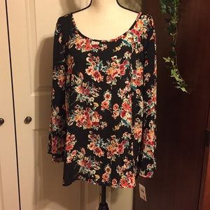 Beautiful pullover blouse size 1XL